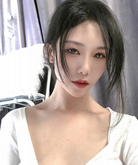 欧美男模特o型腿_1080日本电影免费